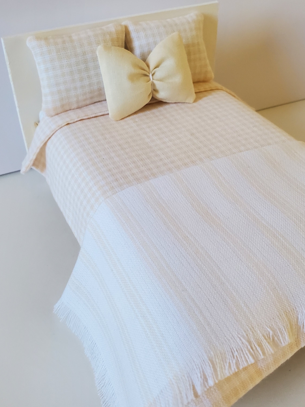 Miniature Dollhouse 1:12 Scale Cream & Beige Doll Bedding Set